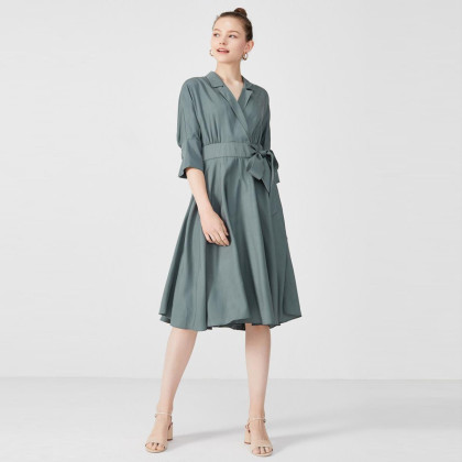 Vero Modains风复古翻领开叉半袖连衣裙z514