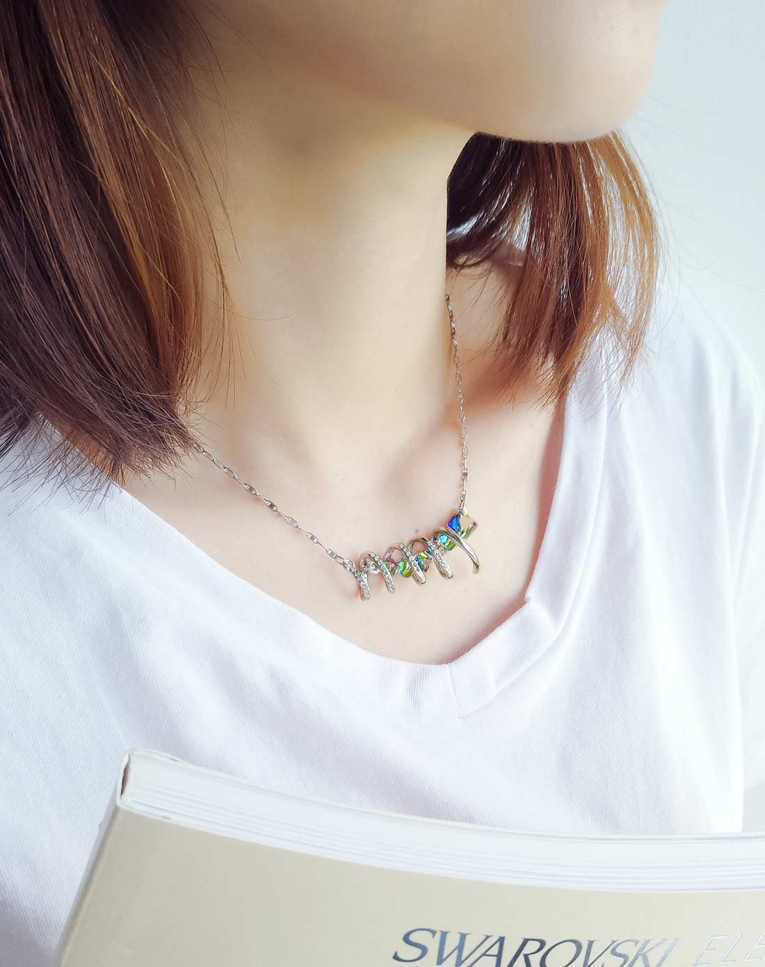 威妮华 日韩时尚脖子链施华洛世奇元素炫彩光芒项链锁骨链